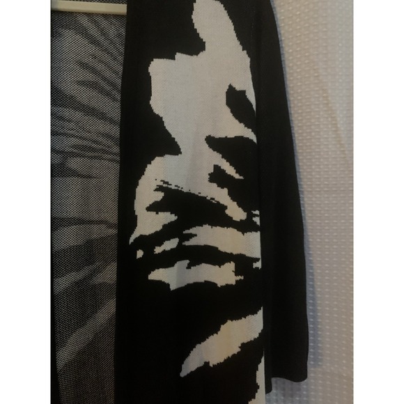 Chicos Size 2 Black White Cardigan Sweater NWT - Picture 5 of 9